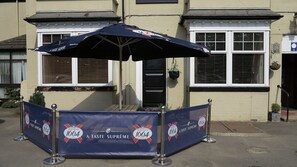 Courtyard - The Fox & Hounds (Guisborough)