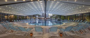 2 outdoor pools, pool umbrellas, pool loungers - Ramada Resort by Wyndham Lara (Antalya)