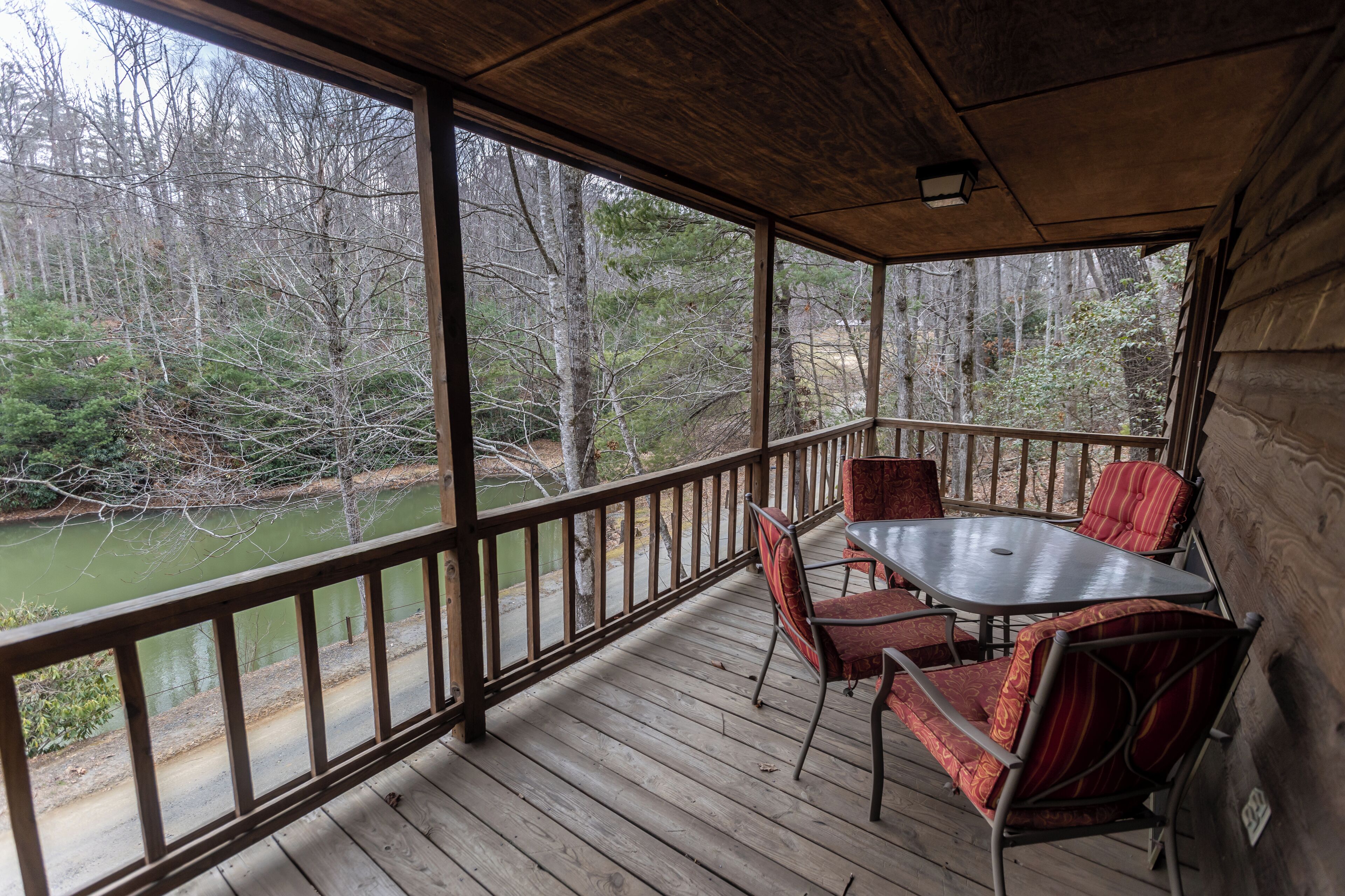 패밀리 캐빈, 침실 2개, 장애인 지원, 호수 전망 | 테라스/파티오