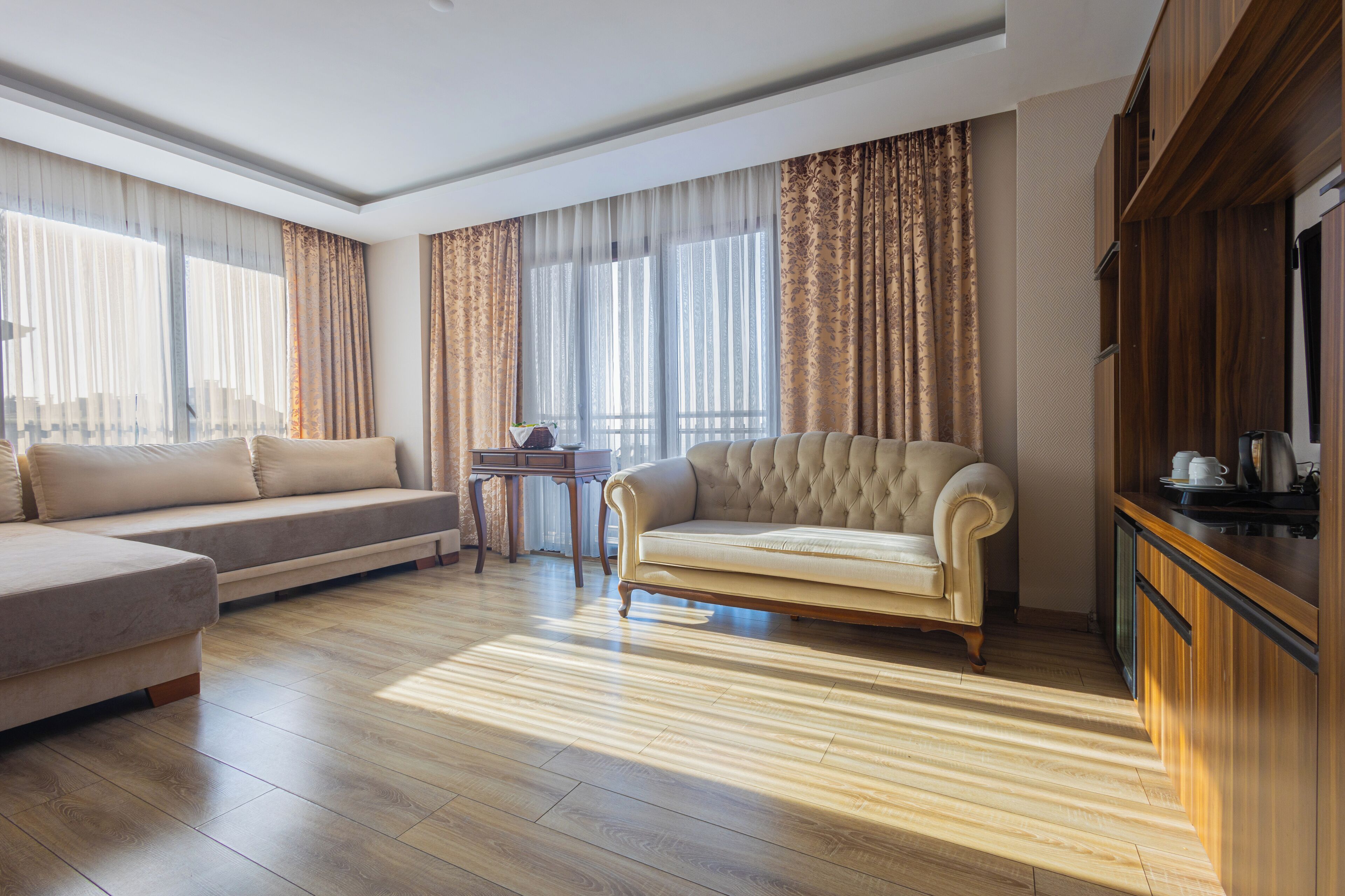 suite | living area | 82-inch plasma tv with satellite channels, tv