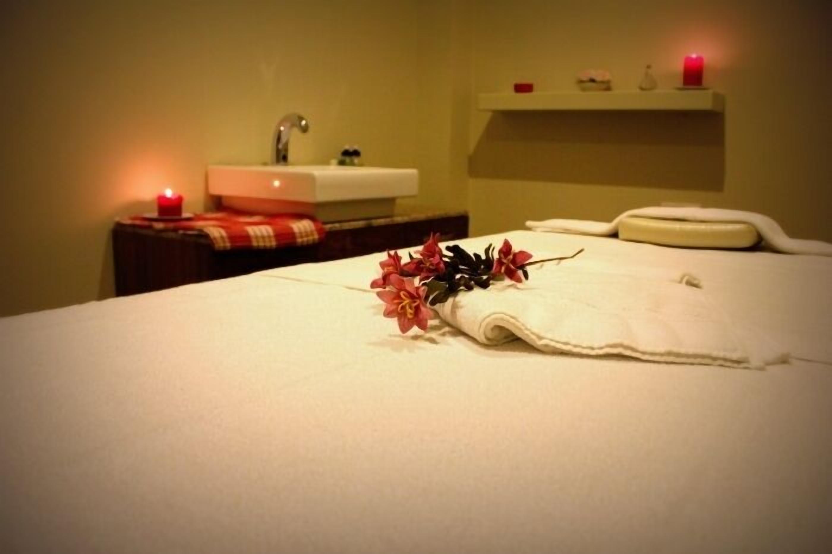 couples treatment room(s), sauna, steam room, turkish bath/hammam