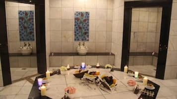 Salas de tratamiento para parejas, sauna y baño de vapor