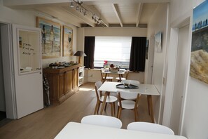 Free daily continental breakfast  - B&B Lievejan (Jabbeke)