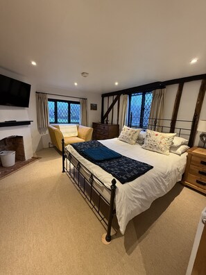 Double Room, Ensuite - Bed and Breakfast Dunsfold (Godalming)