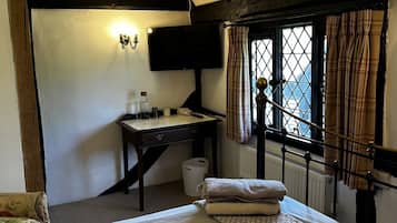 Double Room, Shared Bathroom