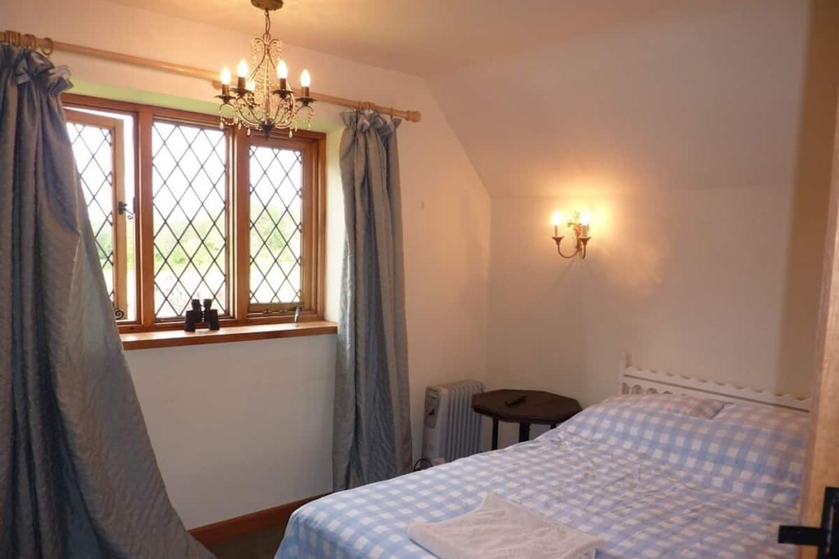 Double Room, Private Bathroom | 1 bedroom