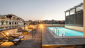 Unclassified image, 4 of 60, button - Petit Palace Trencadis (Barcelona)