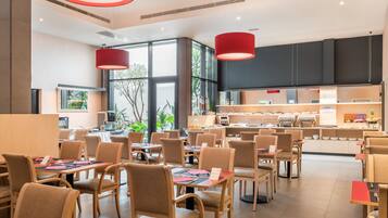 Daily buffet breakfast (EUR 16 per person)