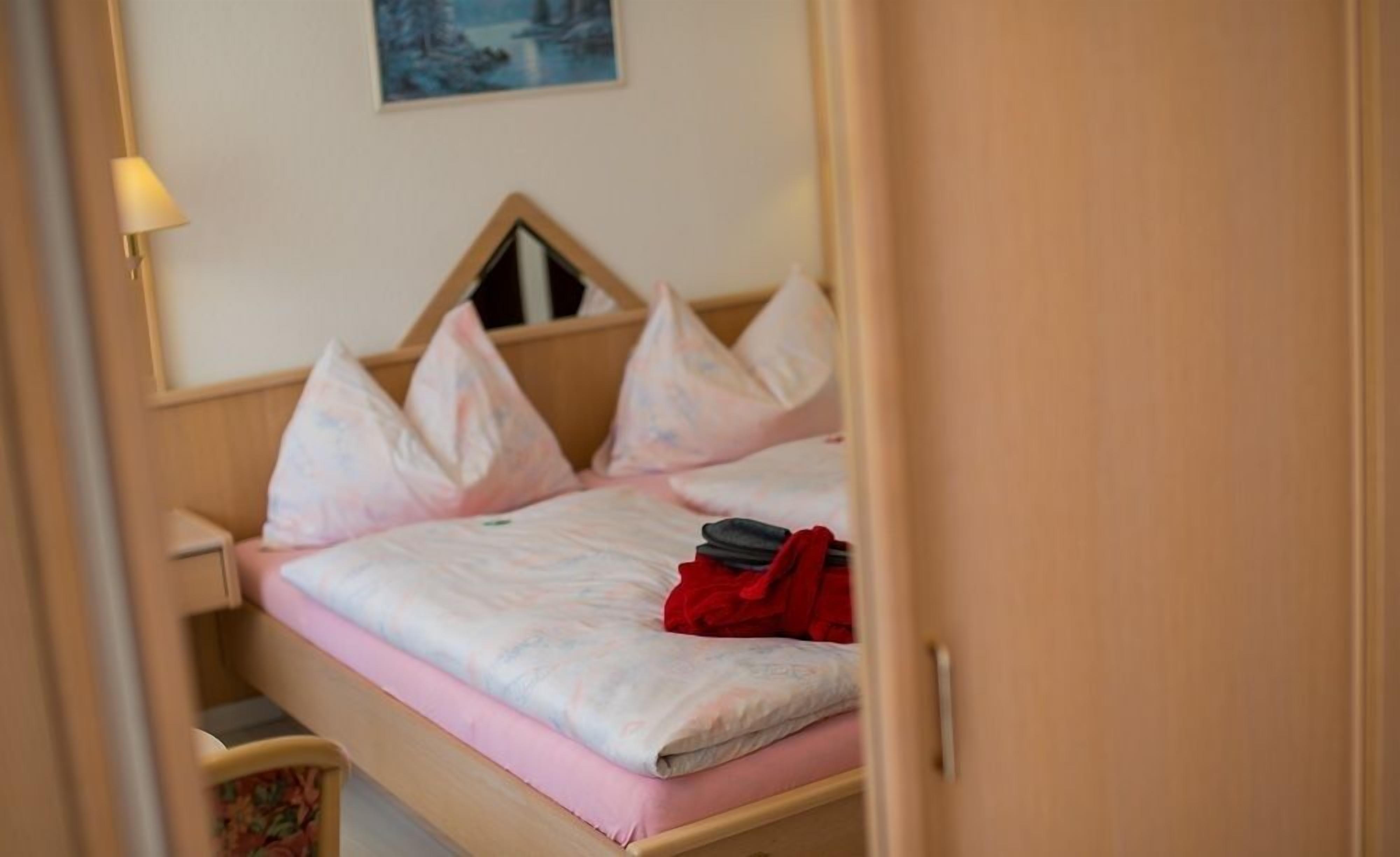 premium bedding, pillow-top beds, in-room safe, individually furnished