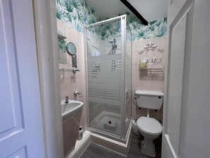 Twin kamer, en-suite badkamer | Badkamer