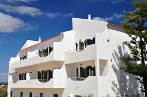 Front of property - Tonel Apartments (Vila do Bispo)