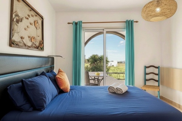 In-room safe, desk, free WiFi, bed sheets