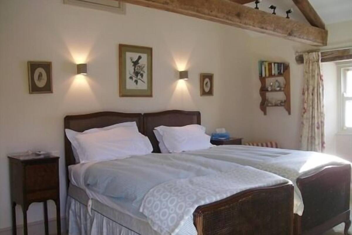 Chambre Double, salle de bains attenante (King size)