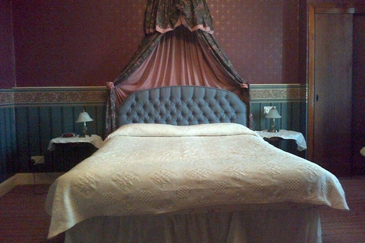 double room, ensuite