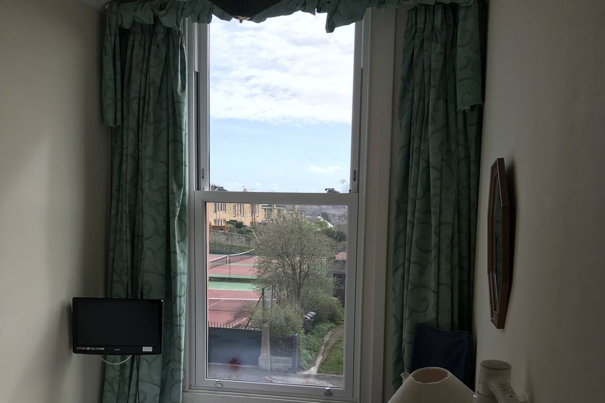 Tek Kişilik Oda, Banyolu/Duşlu (Small)