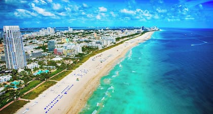 Miami International by Lowkl