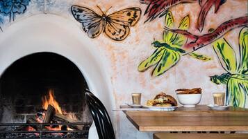 Daily cooked-to-order breakfast for a fee