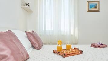 Standaard tweepersoonskamer (with external bathroom) | Gratis wifi, beddengoed