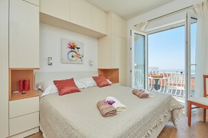 Classic Room, 1 Double Bed | Free WiFi, bed sheets