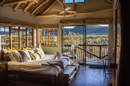 In-room safe, desk, laptop workspace, free WiFi. Aquila Private Game Reserve & Spa