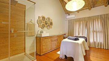 Couples treatment rooms, sauna, steam room, body treatments, facials
