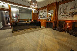 Reception - Hotel Mansion (Amsterdam)