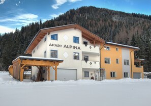 Facciata della struttura