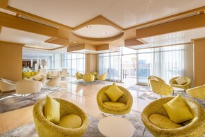 Exterior - Holiday Inn Muscat Al Seeb by IHG (Muscat)