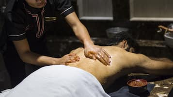 Masajes con piedras calientes, masajes de tejido profundo