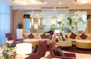 Café - Holiday Inn Muscat Al Seeb by IHG (Muscat)