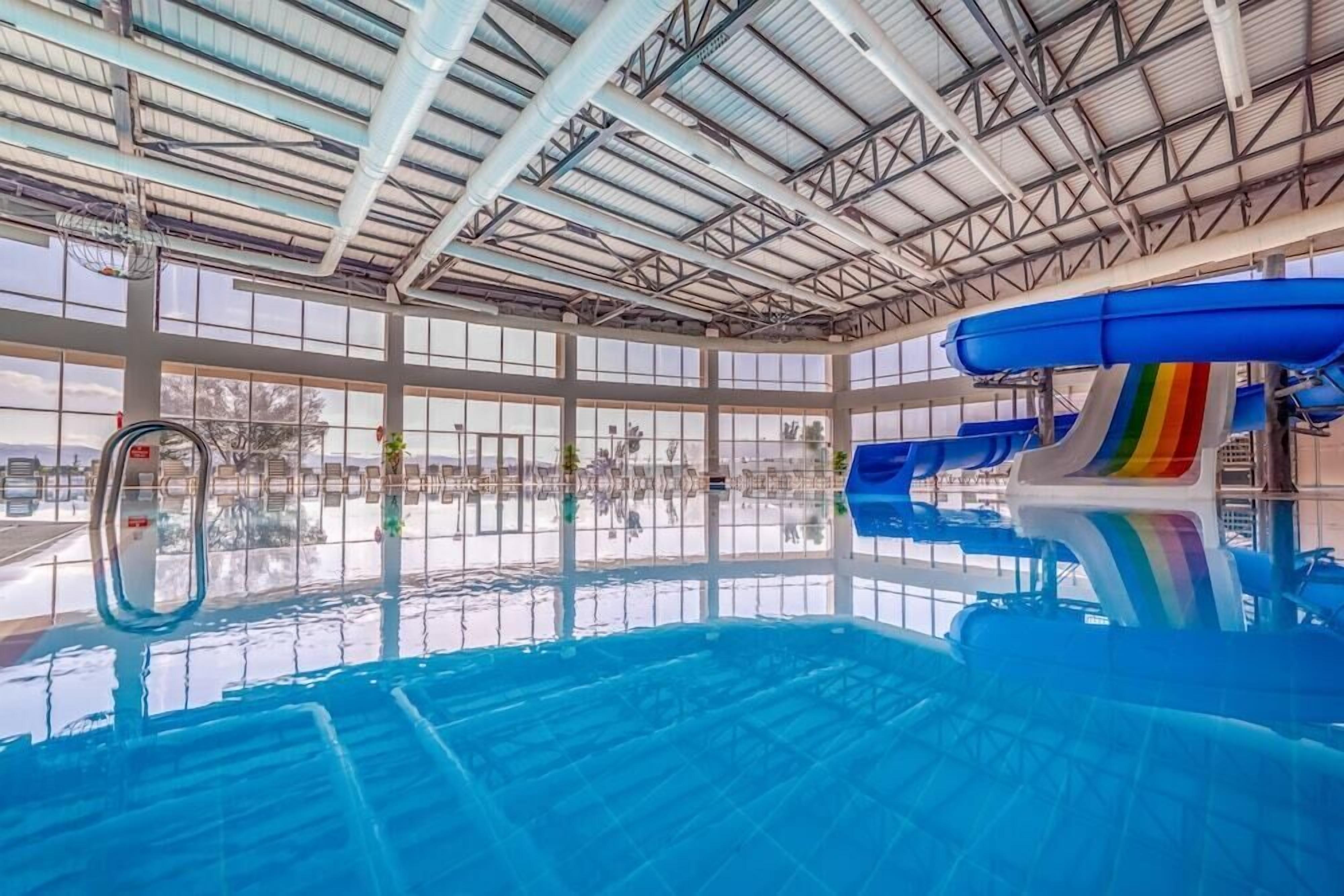 Indoor pool, outdoor pool