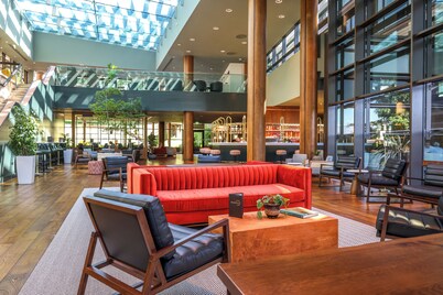 The Orchard Hotel & Restaurant