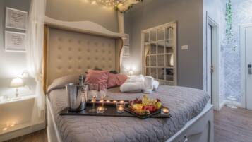 디럭스룸 | 각각 다르게 가구 비치, 암막 커튼, 방음 설비, 무료 WiFi