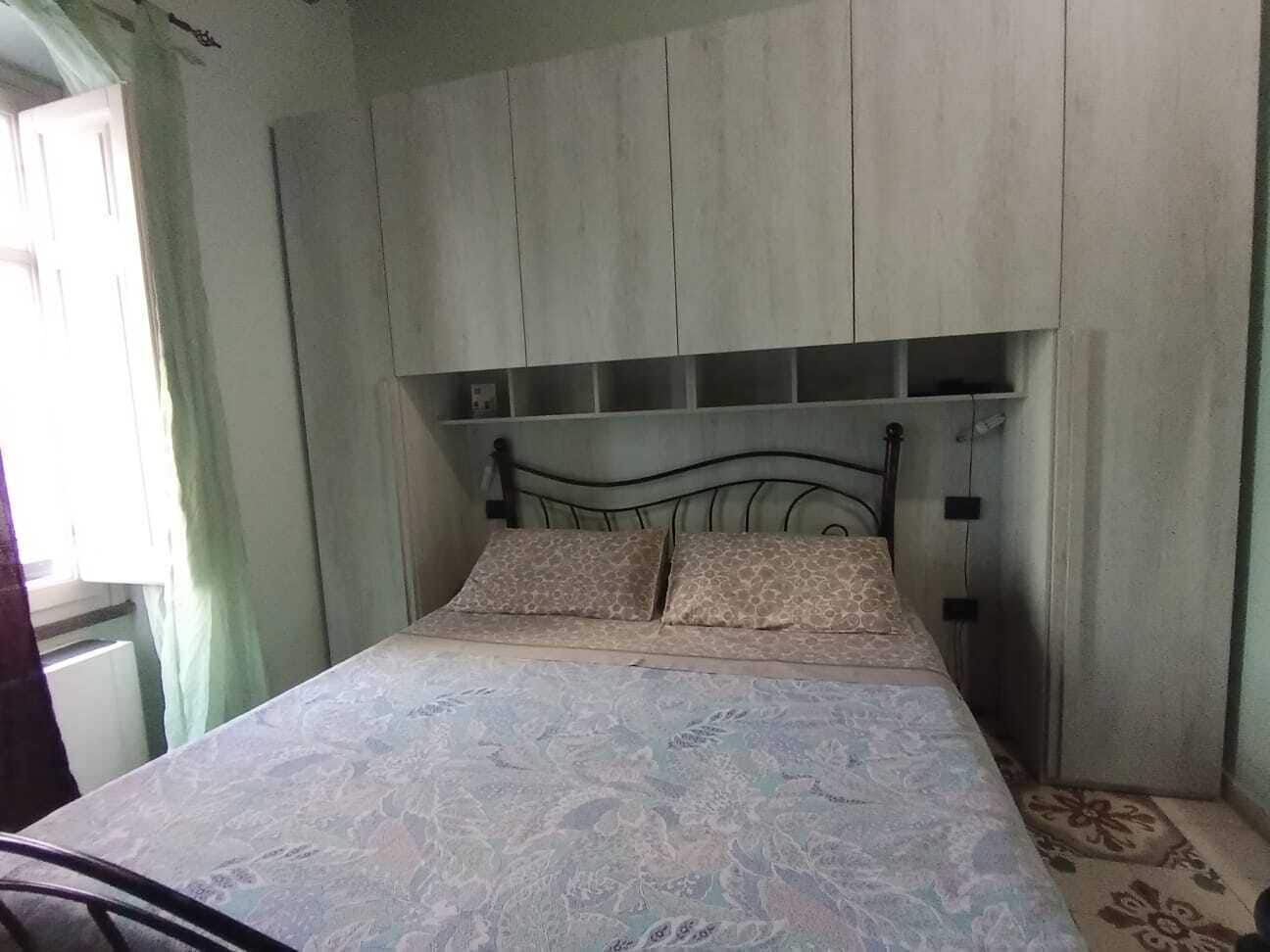 Rum | Unika möbler, skrivbord, gratis wi-fi och sängkläder