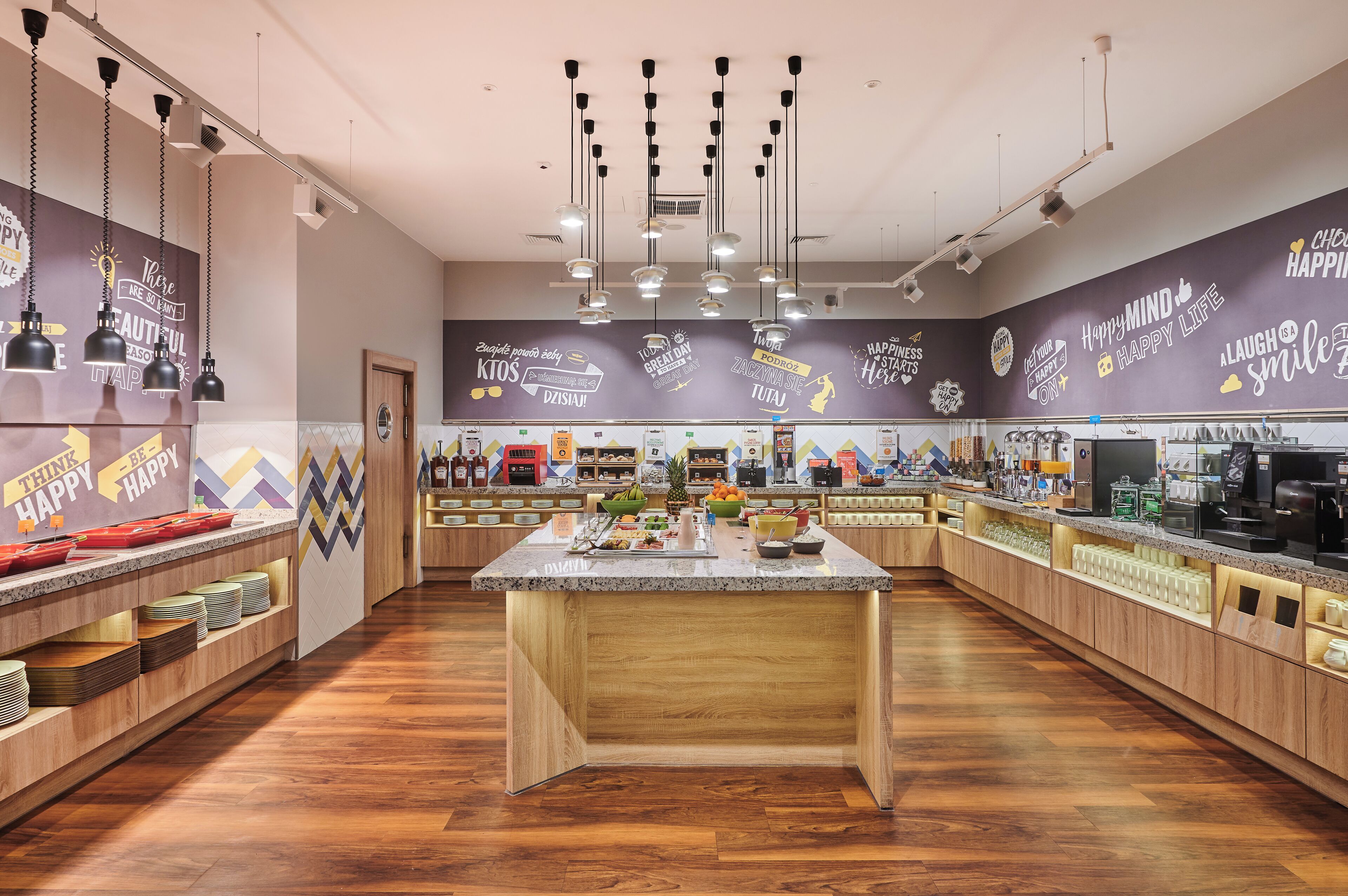 含每日吃到飽早餐