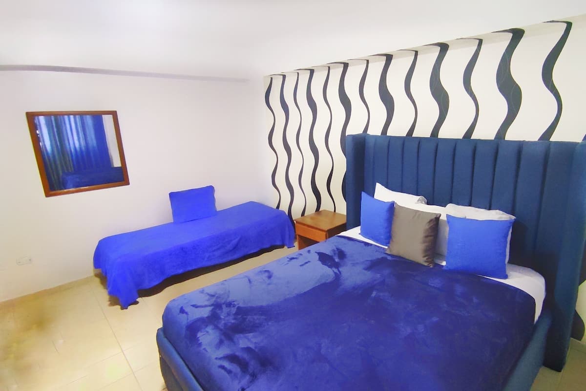 Caja de seguridad en la habitación, wifi gratis y ropa de cama