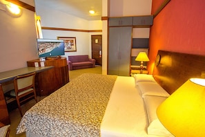 Superior Room | Minibar, in-room safe, blackout drapes, soundproofing - Resort Arcobaleno All Inclusive (Porto Seguro)