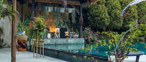 Poolside bar