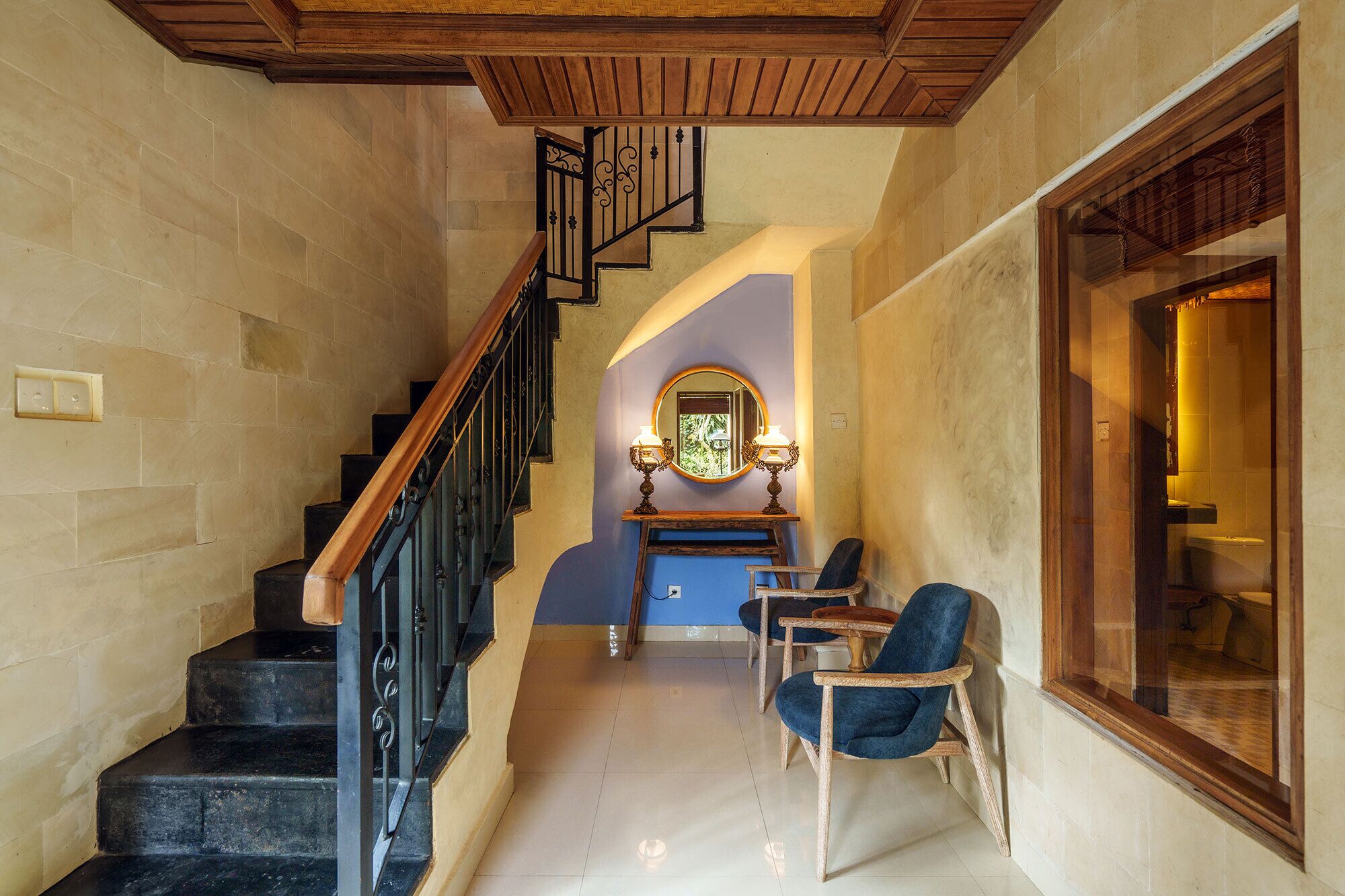 family room | minibar, in-room safe, desk, blackout curtains