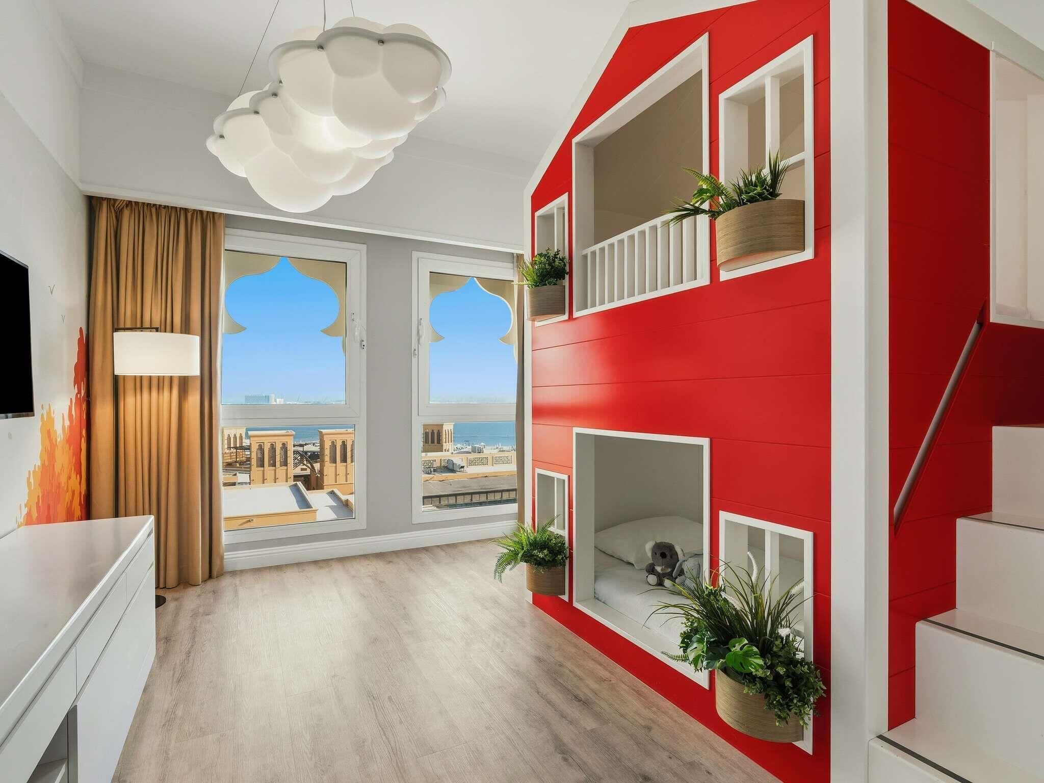 Familiesuite, 1 kingsize-seng (Kids Escape) | Minibar (inkludert), safe på rommet, skrivebord og wi-fi (inkludert)