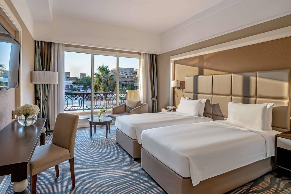 Deluxe Room, 2 Twin Beds, Garden View | Free minibar, in-room safe, desk, free WiFi