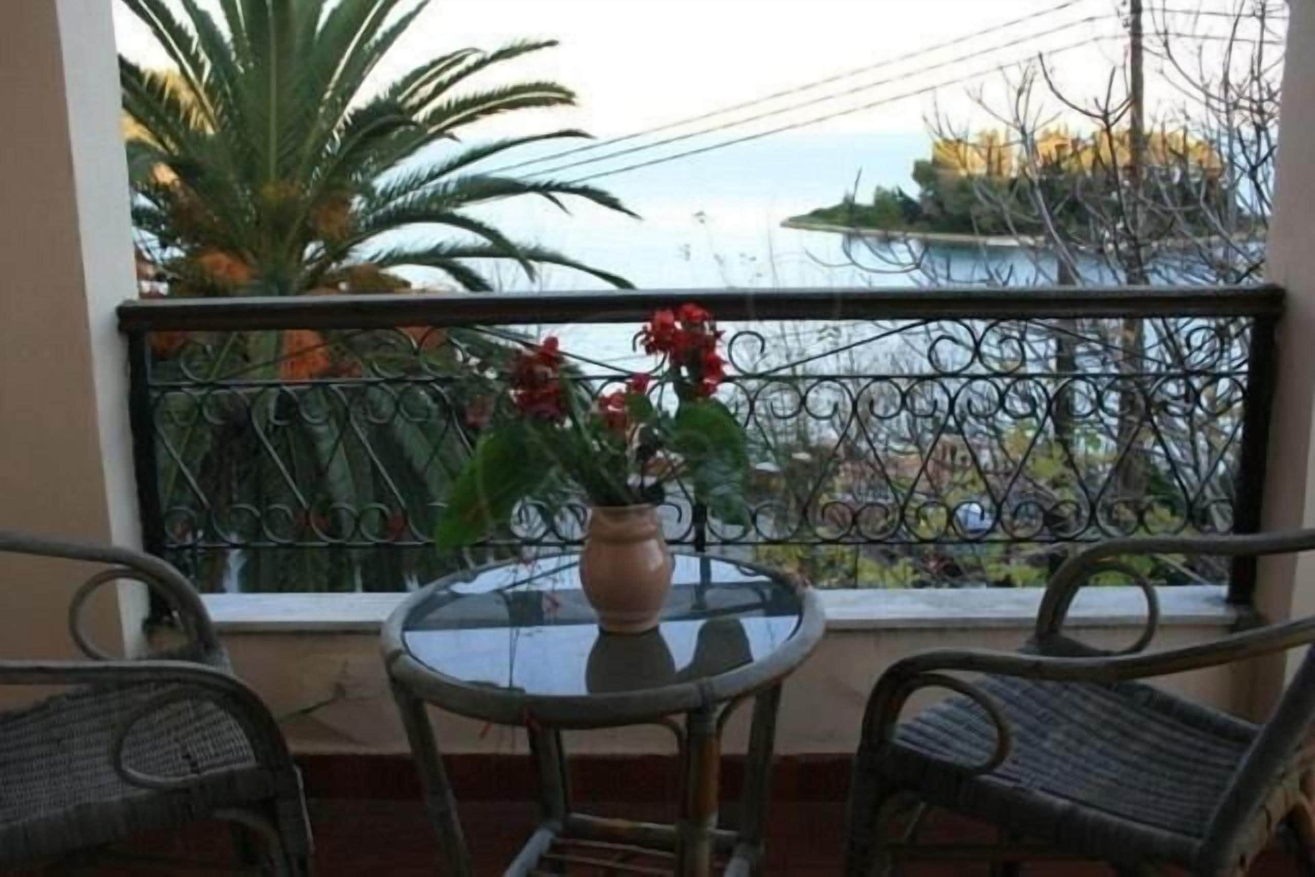 Photo - Aegli Hotel