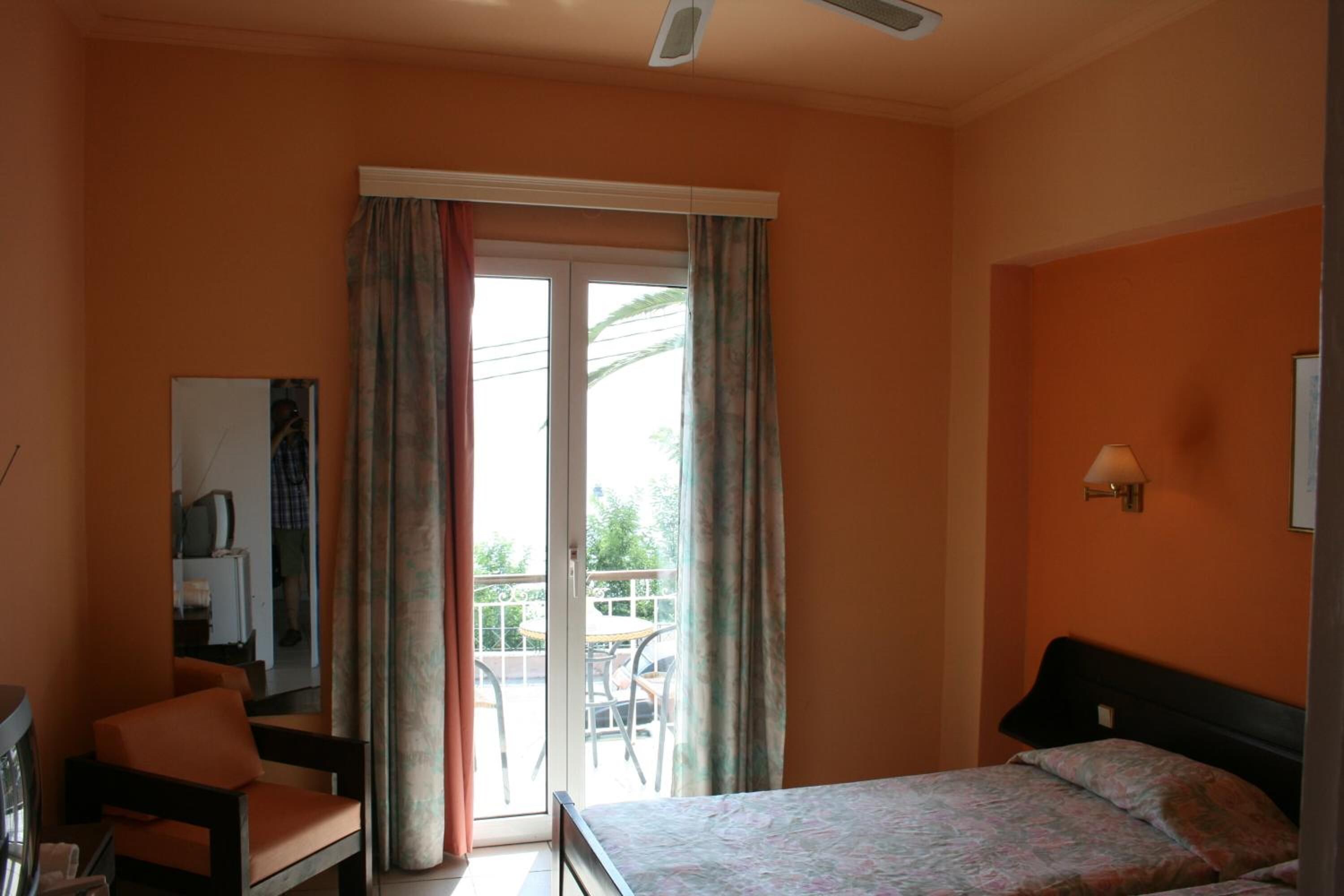 free cots/infant beds, rollaway beds, free wifi, bed sheets