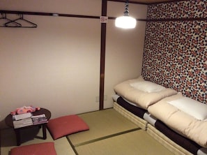 Habitación tradicional (2 futon) | Wifi gratis