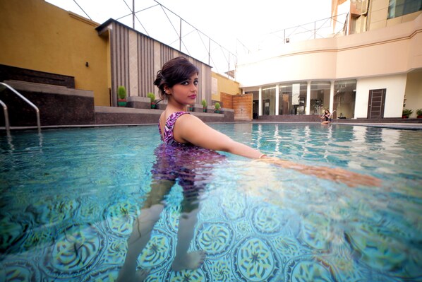 Outdoor pool - Rivatas (Varanasi)