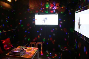 Karaoke room - Zip Hotel (Seoul)