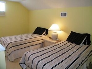 House, 4 Bedrooms, 2 Bathrooms