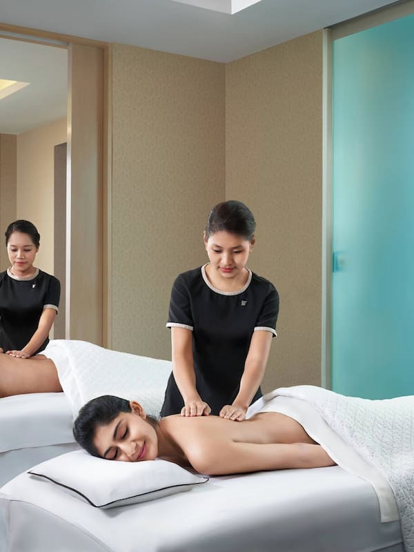 Behandlungsräume für Paare, Sauna, Whirlpool, Dampfbad