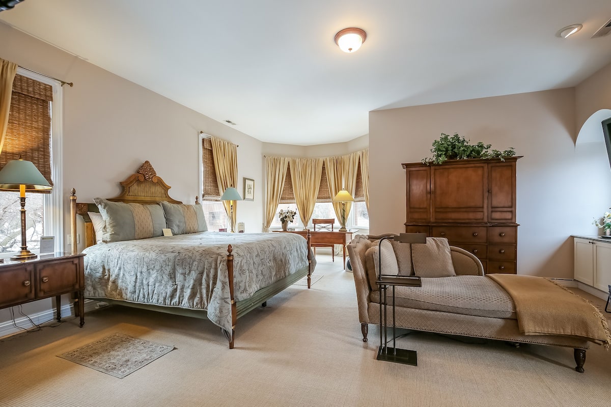 Kamer, 1 kingsize bed | Individueel gedecoreerd, een strijkplank/strijkijzer, gratis wifi