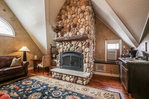 Individually decorated, iron/ironing board, free WiFi